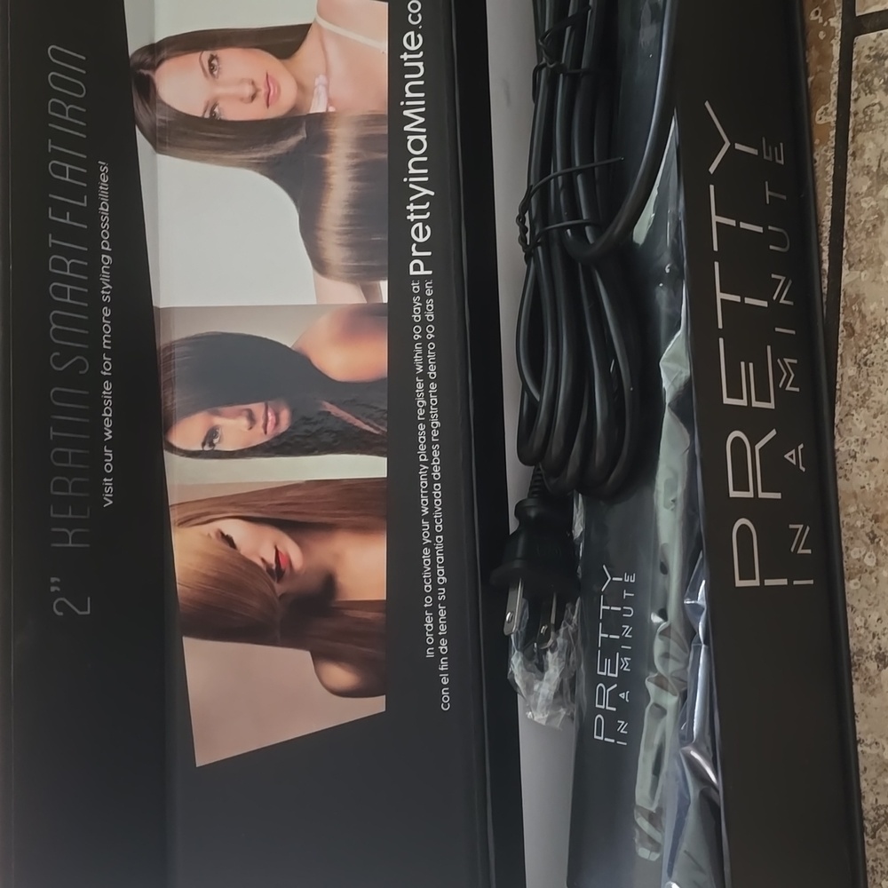✨ Pretty In A Minute 2” Keratin Smart Flat Iron Titanium & Ceramic Blend + GIFTS - Picture 3 of 13